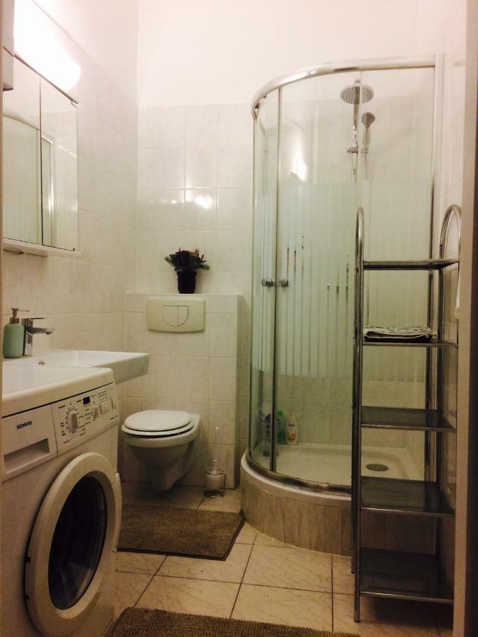 Nice Private Room In Wien Center 외부 사진